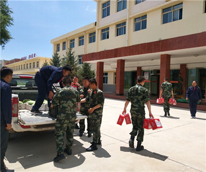 一家親│興海銅鑫慰問部隊官兵，共話軍企團結(jié)魚水情