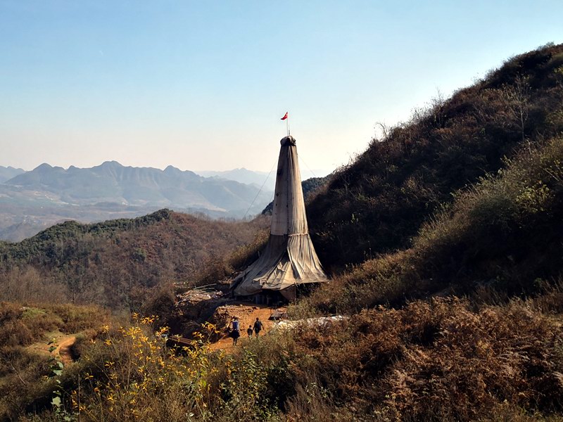 再出發(fā)，亮巖