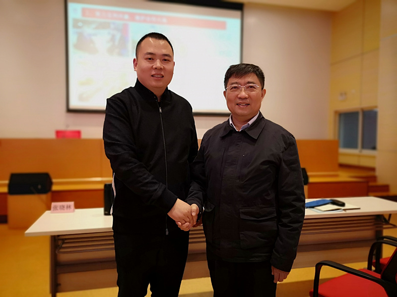 豫商赴滬，共研發(fā)展│許明月董事長參加民建河南省企業(yè)家會(huì)員班培訓(xùn)